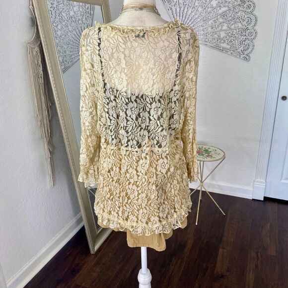 Lola P. Cream Nude White Sheer Lace Sequin Ruffle Pirate Wench Flowy Blouse XL - Picture 2 of 8